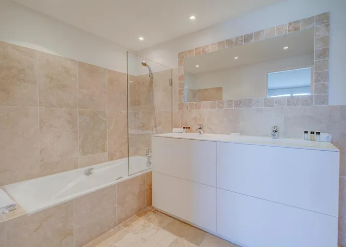 Marguerite サントロペ